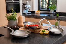 Load image into Gallery viewer, Frying Pan 28cm